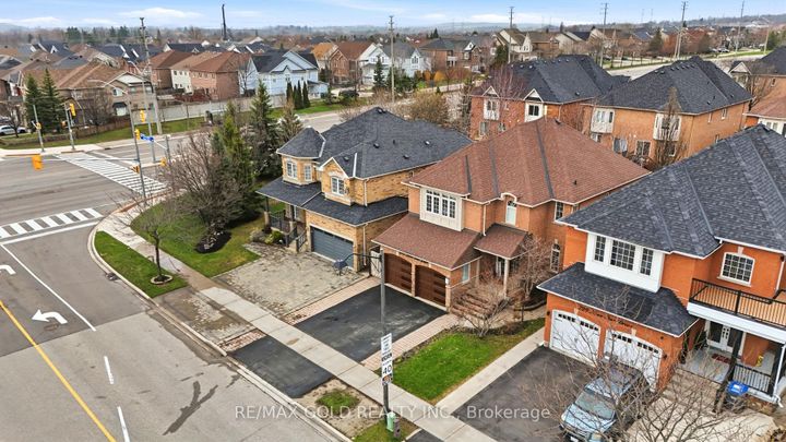 Photo 36 at 733 Novo Star Drive, Meadowvale Village, Mississauga