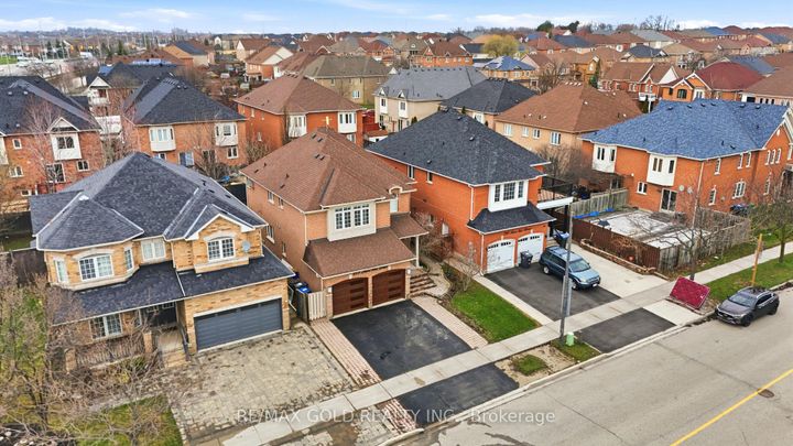 Photo 37 at 733 Novo Star Drive, Meadowvale Village, Mississauga