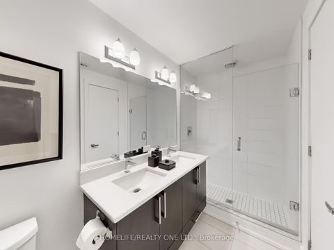 Photo 18 at 1076 Lansdowne Avenue, Junction, Toronto