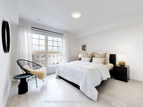 Photo 21 at 1076 Lansdowne Avenue, Junction, Toronto