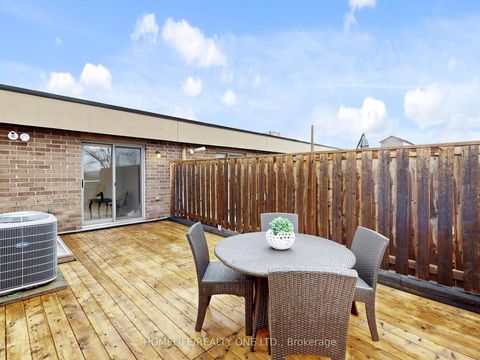 Photo 32 at 1076 Lansdowne Avenue, Junction, Toronto