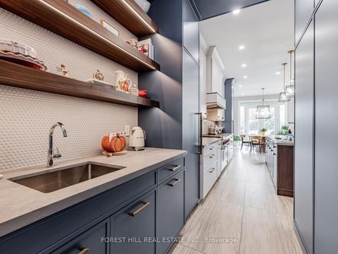 Photo 9 at 13 Pellegrini Drive, Kleinburg, Vaughan