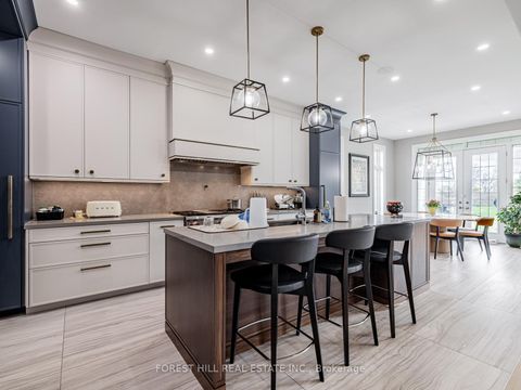 Photo 11 at 13 Pellegrini Drive, Kleinburg, Vaughan