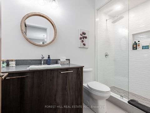 Photo 38 at 13 Pellegrini Drive, Kleinburg, Vaughan