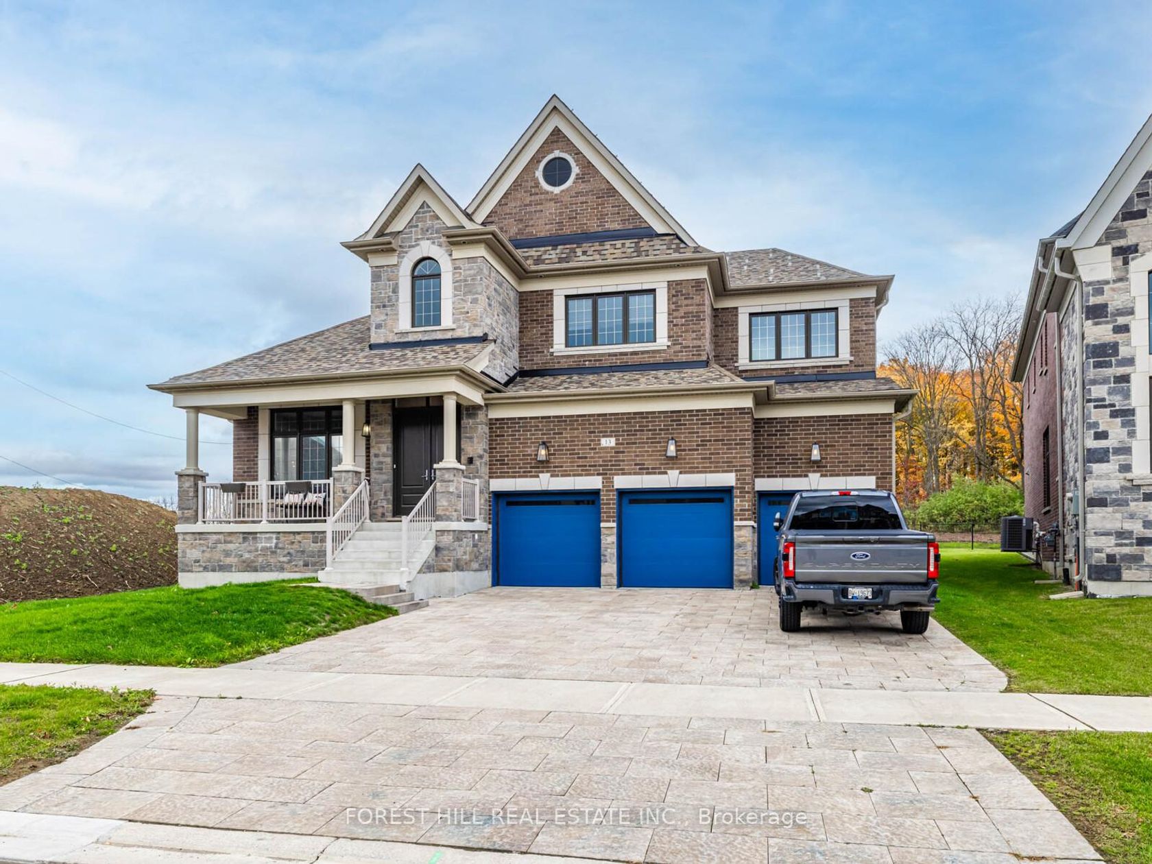 13 Pellegrini Drive, Kleinburg, Vaughan photo number 2