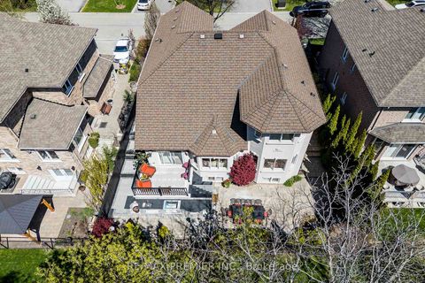 Photo 30 at 111 Arista Gate, Islington Woods, Vaughan