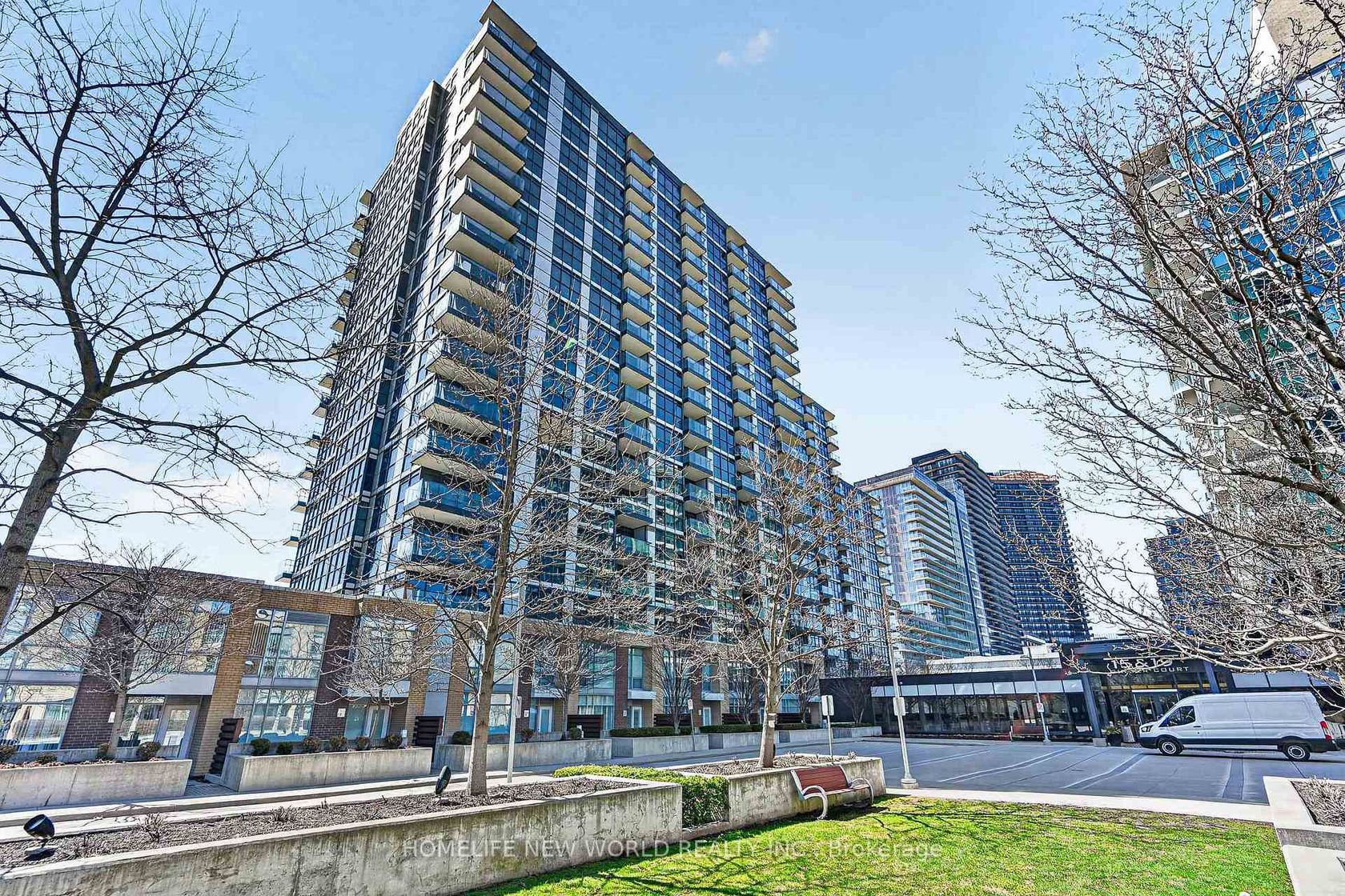 Th2 - 19 Singer Court, Bayview Village, Toronto photo number 2