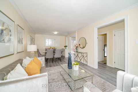 Photo 1 at 22 Jones Court, Aurora Highlands, Aurora