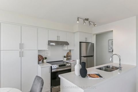Photo 11 at 1307 - 18 Kenaston Gardens, Bayview Village, Toronto