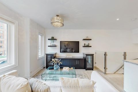 Photo 7 at 404 - 12 Sudbury Street, Niagara, Toronto