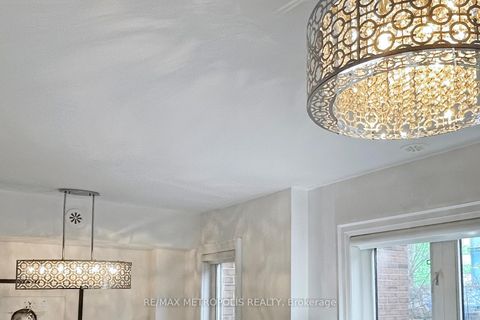 Photo 8 at 404 - 12 Sudbury Street, Niagara, Toronto