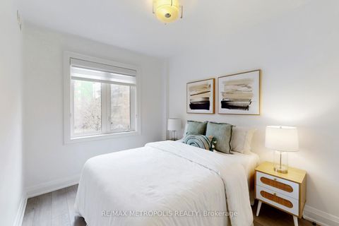 Photo 22 at 404 - 12 Sudbury Street, Niagara, Toronto