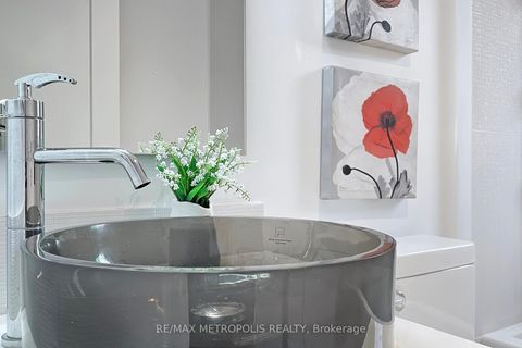 Photo 26 at 404 - 12 Sudbury Street, Niagara, Toronto