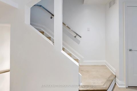 Photo 28 at 404 - 12 Sudbury Street, Niagara, Toronto