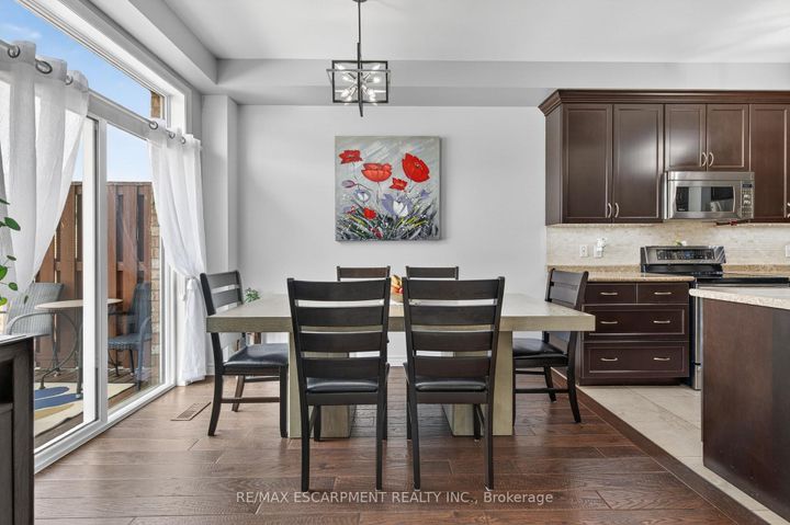 Photo 17 at 88 Highgate Drive, Stoney Creek Mountain, Hamilton