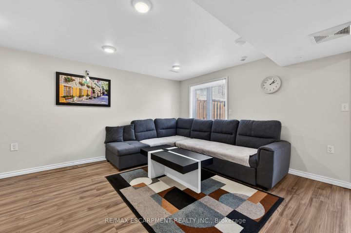 Photo 41 at 88 Highgate Drive, Stoney Creek Mountain, Hamilton