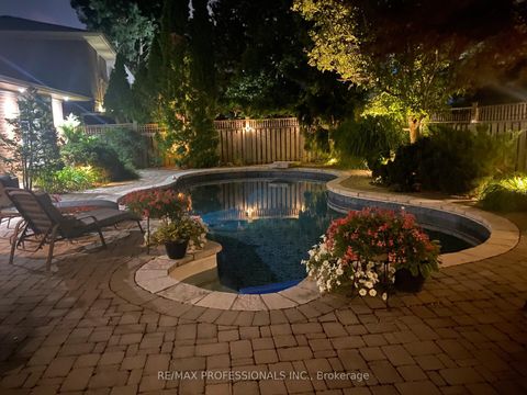 Photo 34 at 16 Cherry Post Crescent, Markland Wood, Toronto