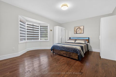 Photo 32 at 218 Hillcrest Avenue, Willowdale East, Toronto
