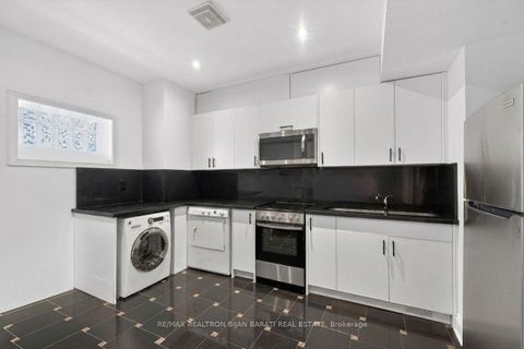 Photo 38 at 218 Hillcrest Avenue, Willowdale East, Toronto