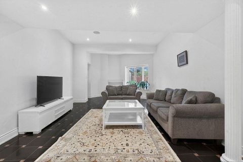 Photo 42 at 218 Hillcrest Avenue, Willowdale East, Toronto