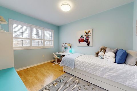 Photo 19 at 139 Ascalon Drive, Patterson, Vaughan