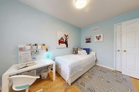 Photo 20 at 139 Ascalon Drive, Patterson, Vaughan