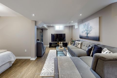 Photo 27 at 139 Ascalon Drive, Patterson, Vaughan