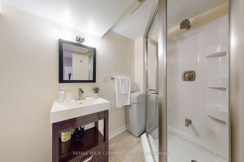 Photo 30 at 139 Ascalon Drive, Patterson, Vaughan