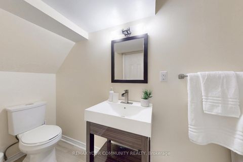 Photo 31 at 139 Ascalon Drive, Patterson, Vaughan