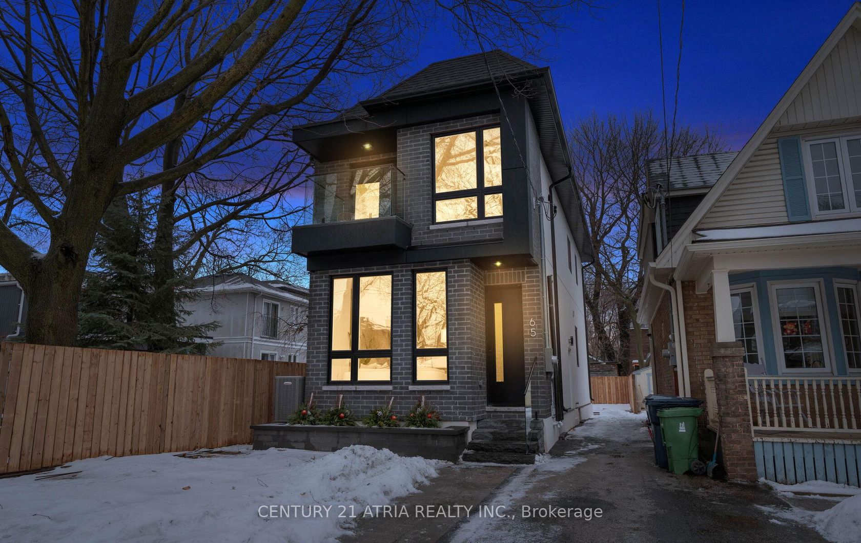 65 Crewe Avenue, Lumsden, Toronto photo 4