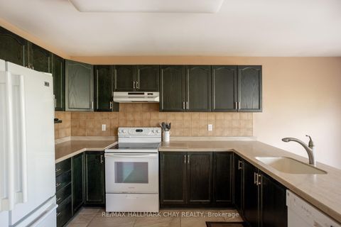 Photo 9 at 66 Osprey Ridge Road, East Bayfield, Barrie