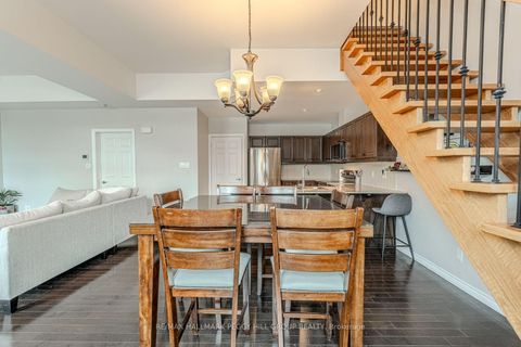 Photo 8 at 6 Victoria Street, City Centre, Barrie