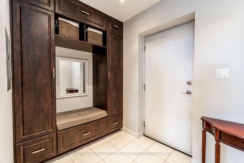 Photo 14 at 6 Victoria Street, City Centre, Barrie