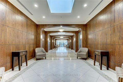 Photo 17 at 6 Victoria Street, City Centre, Barrie