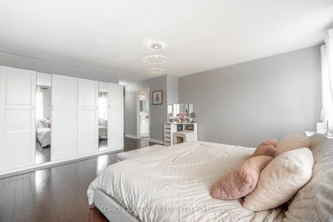 Photo 46 at 35 Brunel Street, Patterson, Vaughan