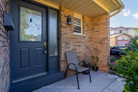 Photo 4 at 6 Wheaton Grove, Eglinton East, Toronto