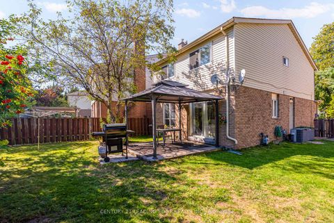 Photo 33 at 6 Wheaton Grove, Eglinton East, Toronto