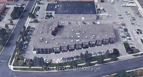Photo 0 at 10 - 242 Applewood Crescent, Concord, Vaughan