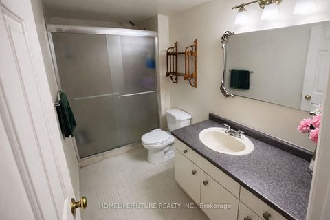 Photo 10 at 112 - 245 The Don Way W, Don Mills, Toronto