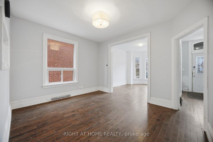 Photo 9 at 14 William Street, Landsdale, Hamilton