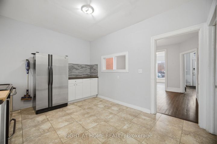 Photo 13 at 14 William Street, Landsdale, Hamilton