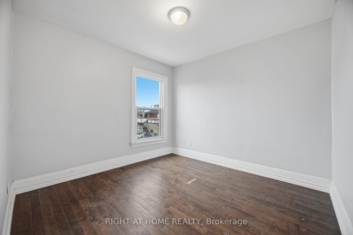 Photo 21 at 14 William Street, Landsdale, Hamilton