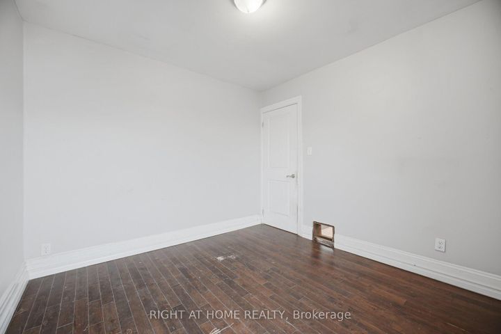 Photo 23 at 14 William Street, Landsdale, Hamilton