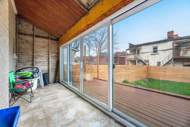 Photo 29 at 14 William Street, Landsdale, Hamilton