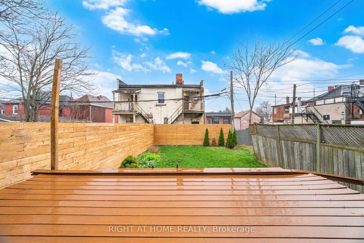 Photo 31 at 14 William Street, Landsdale, Hamilton