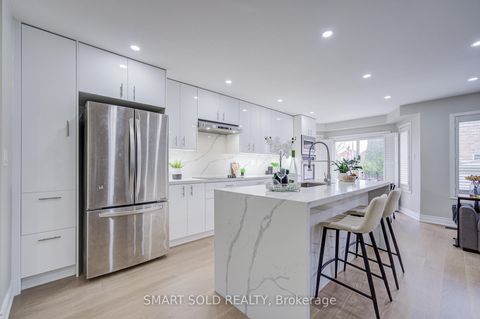 Photo 12 at 53 Cassia Crescent, Maple, Vaughan