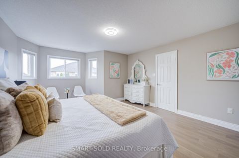 Photo 19 at 53 Cassia Crescent, Maple, Vaughan