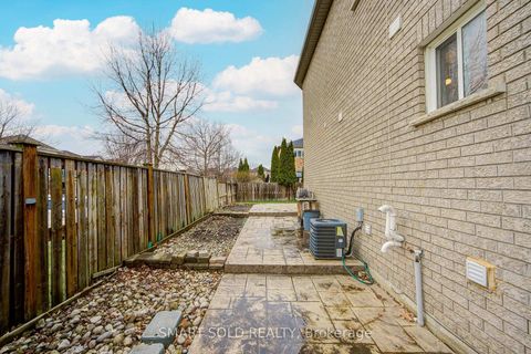Photo 37 at 53 Cassia Crescent, Maple, Vaughan
