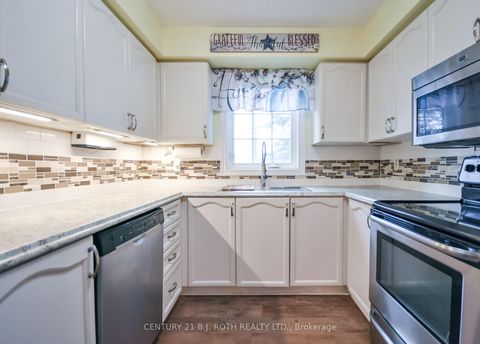 Photo 5 at 114 - 49 Jacobs Terrace, Allandale, Barrie