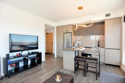 Photo 33 at 416 - 7950 Bathurst Street, Beverley Glen, Vaughan